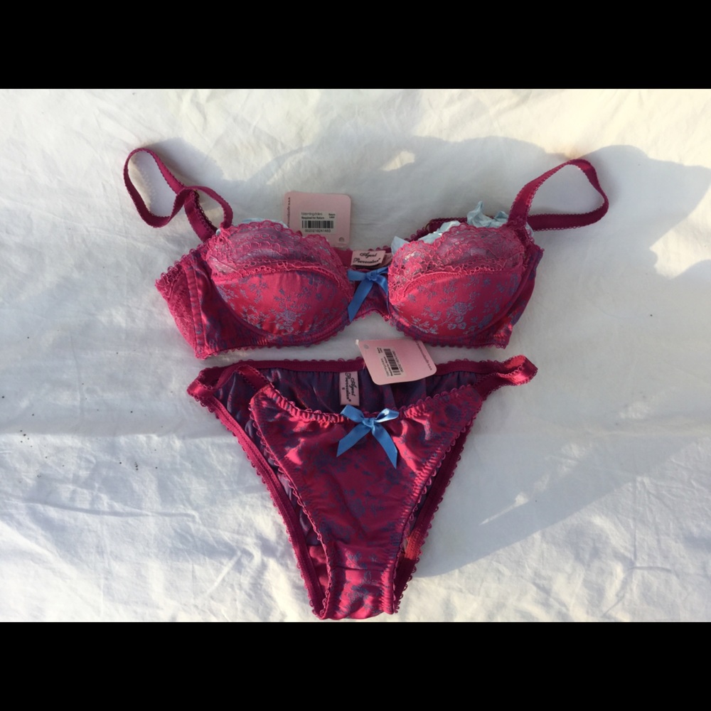 Women’s Lingerie